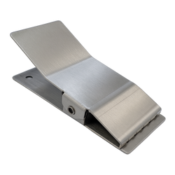 Uchwyt do trzymania i odwieszania dywaników wycieraczek